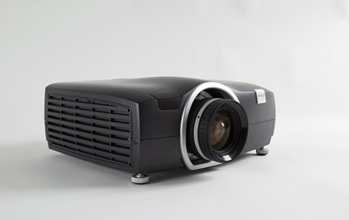 Compact 120 Hz WQXGA resolution projector